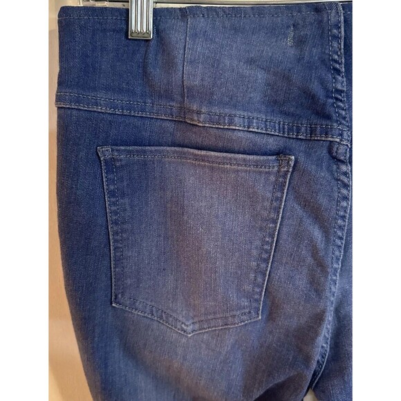 Free People We the Free Penny Pull On Flare Jeans Dark Wash Denim Boho Size 28 - Picture 5 of 6